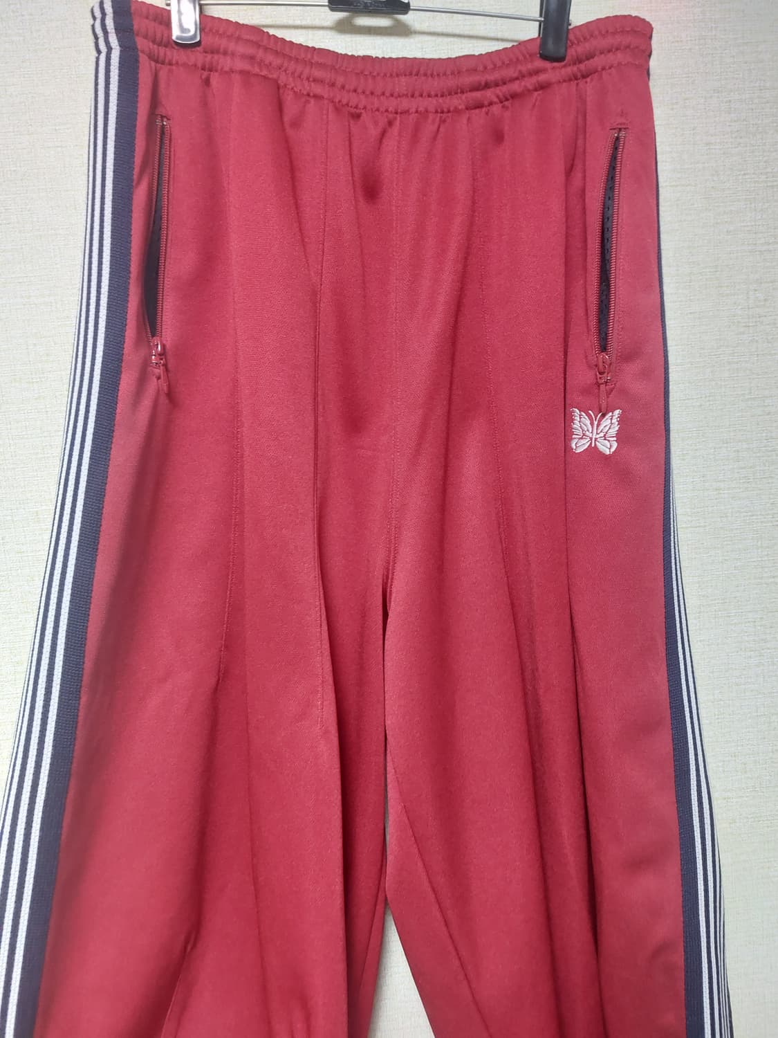 니들스 HD 팬츠 레드 S 상품이미지1