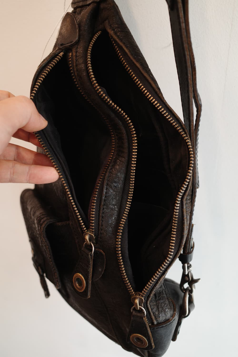 Japan brand 리얼레더 유틸리티 백 상품이미지5