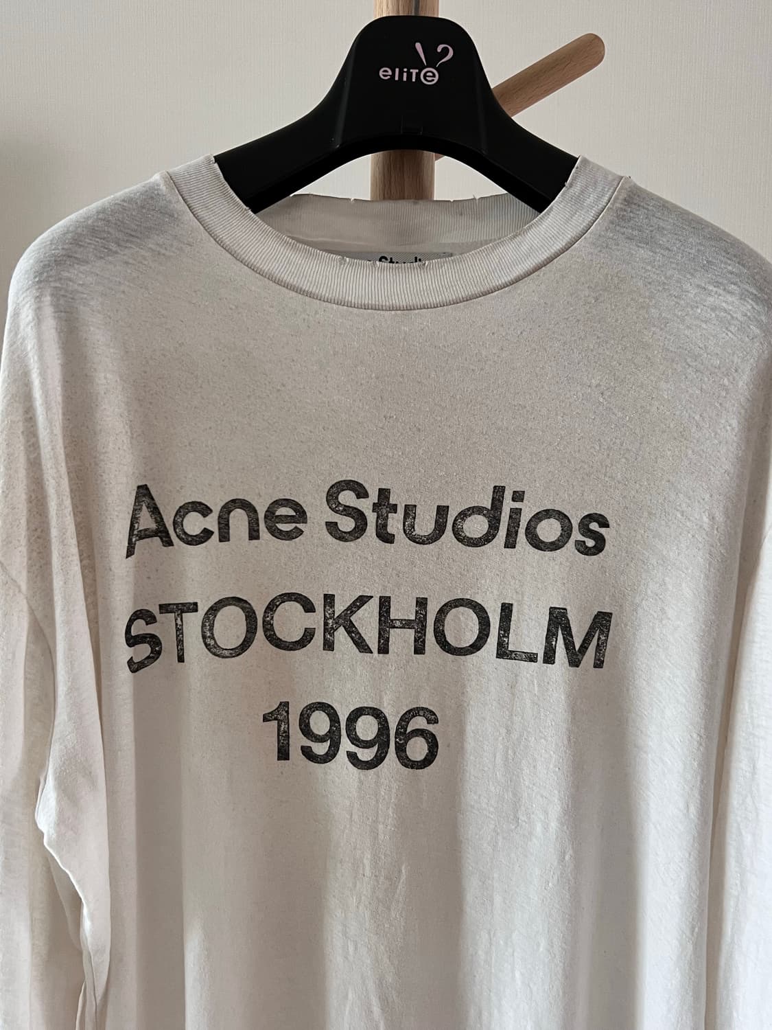 아크네스튜디오 스톡홀름 롱슬리브 티셔츠 상품이미지2