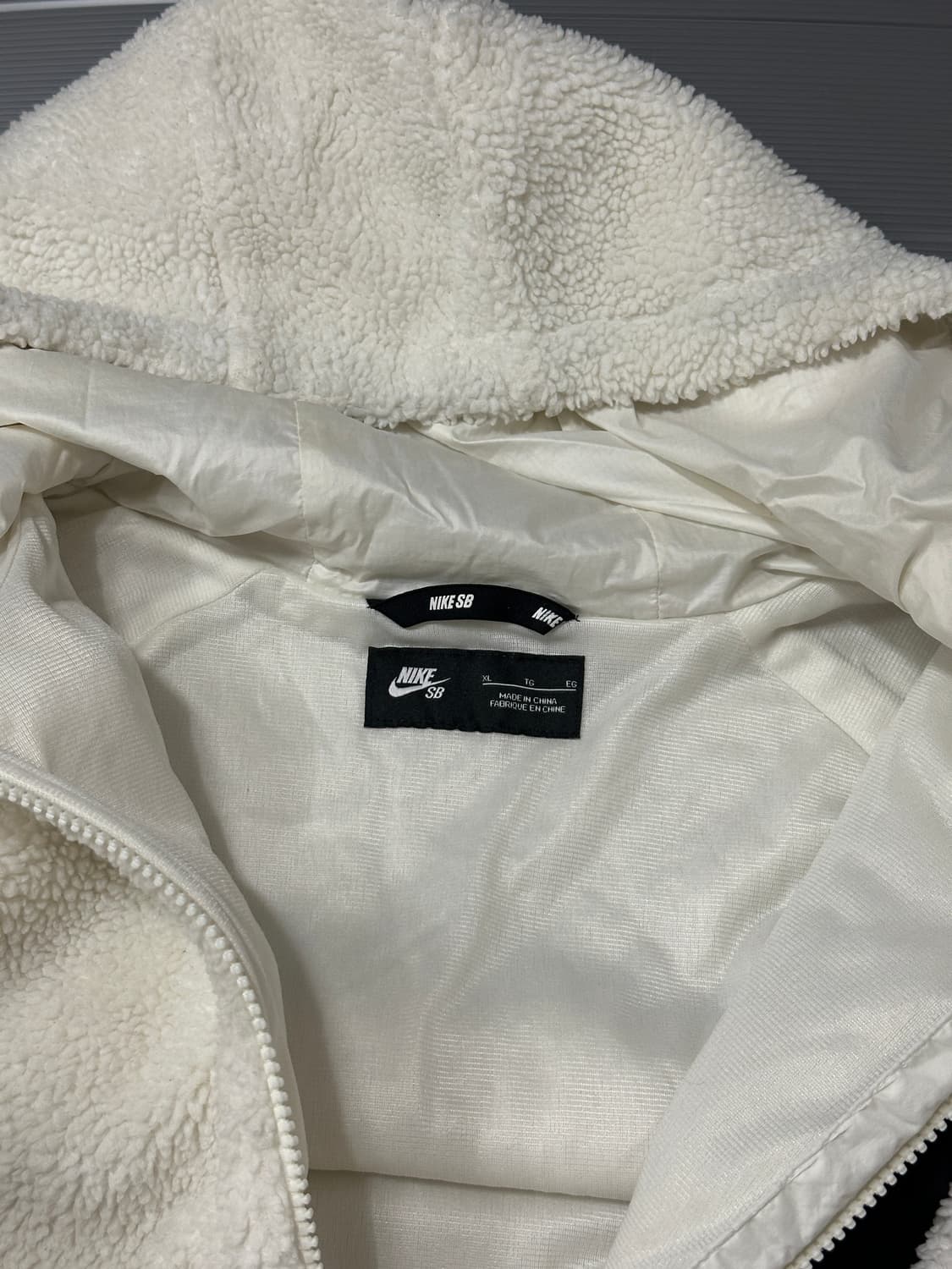 나이키 SB 후드 뽀글이 자켓 화이트 XL 상품이미지4