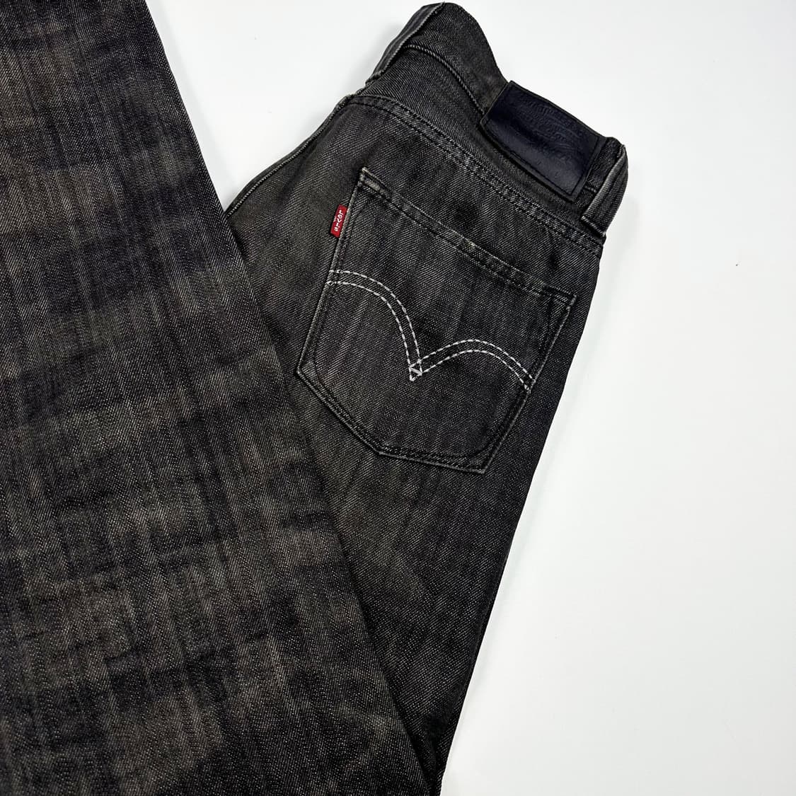 리바이스 522 오리지널 흑청 워싱 데님팬츠 (28인치 여성추천) 상품이미지1