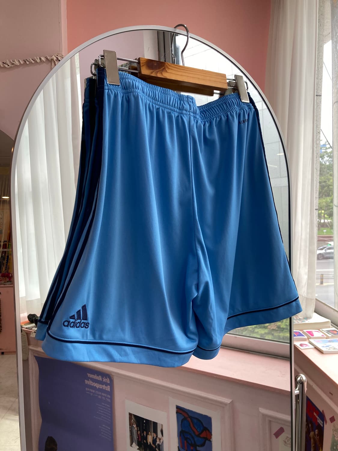 아디다스 adidas 스카이블루 5부 숏 트랙팬츠 상품이미지3