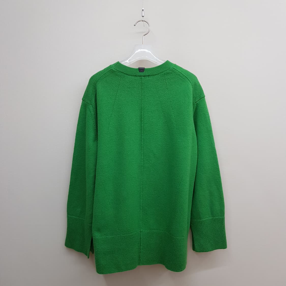 한섬 시스템  2023 루즈핏 울 니트 스웨터  F사이즈 상품이미지4