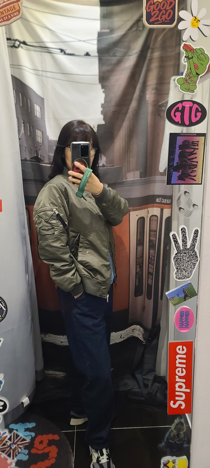 폴리스 카키색 봄버 자켓  상품이미지2