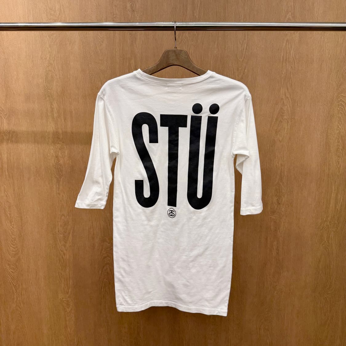 스투시 7부 티셔츠 전후면 레터링 빅로고 프린팅 디테일 화이트 상품이미지3