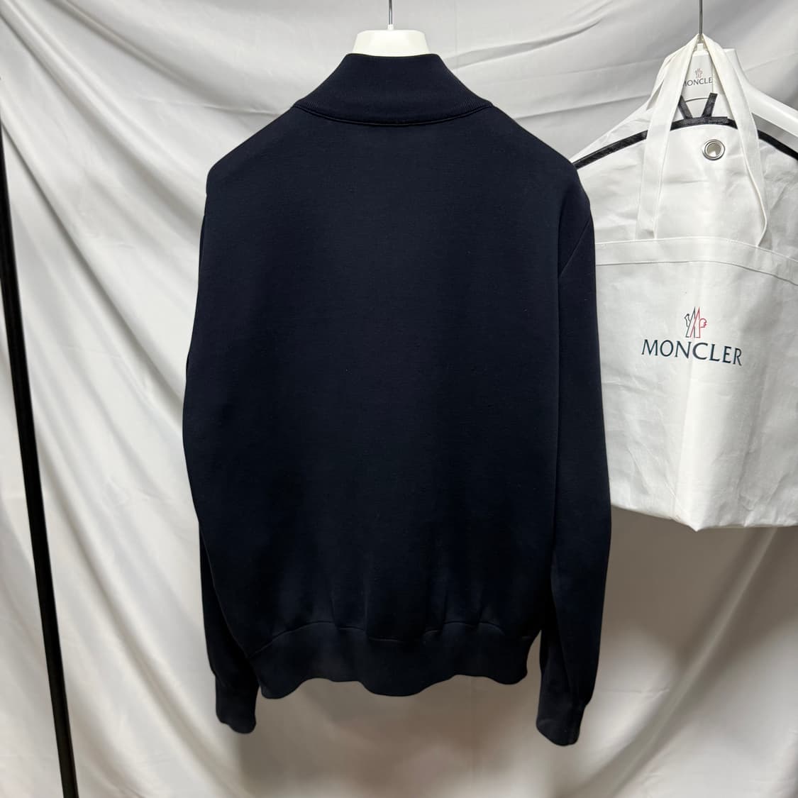 [2XL/새상품급] 몽클레어 니트패딩 김현우 니트패딩 상품이미지5