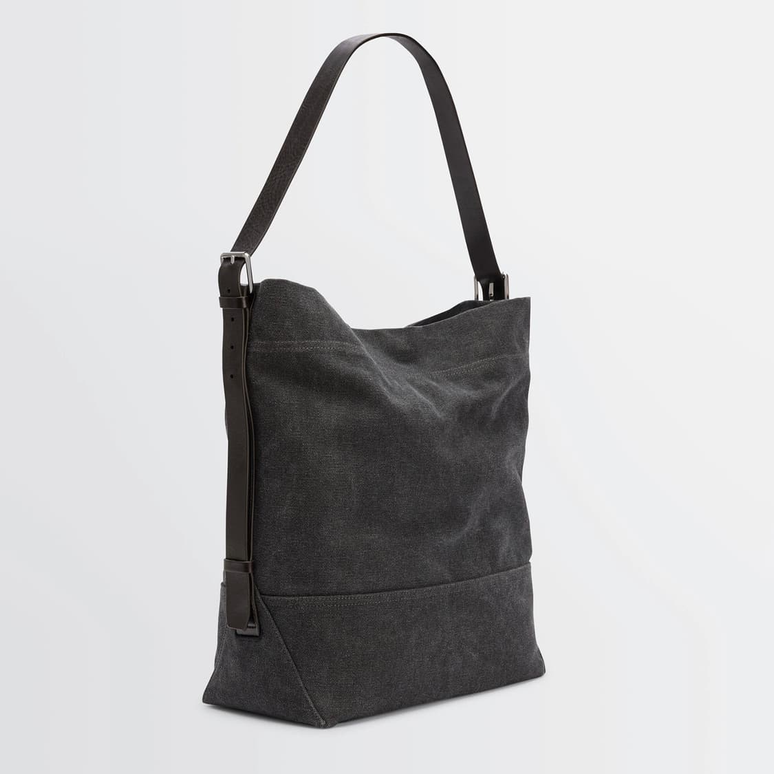 르메르 25fw 벨티드 토트백/Ash black 상품이미지4