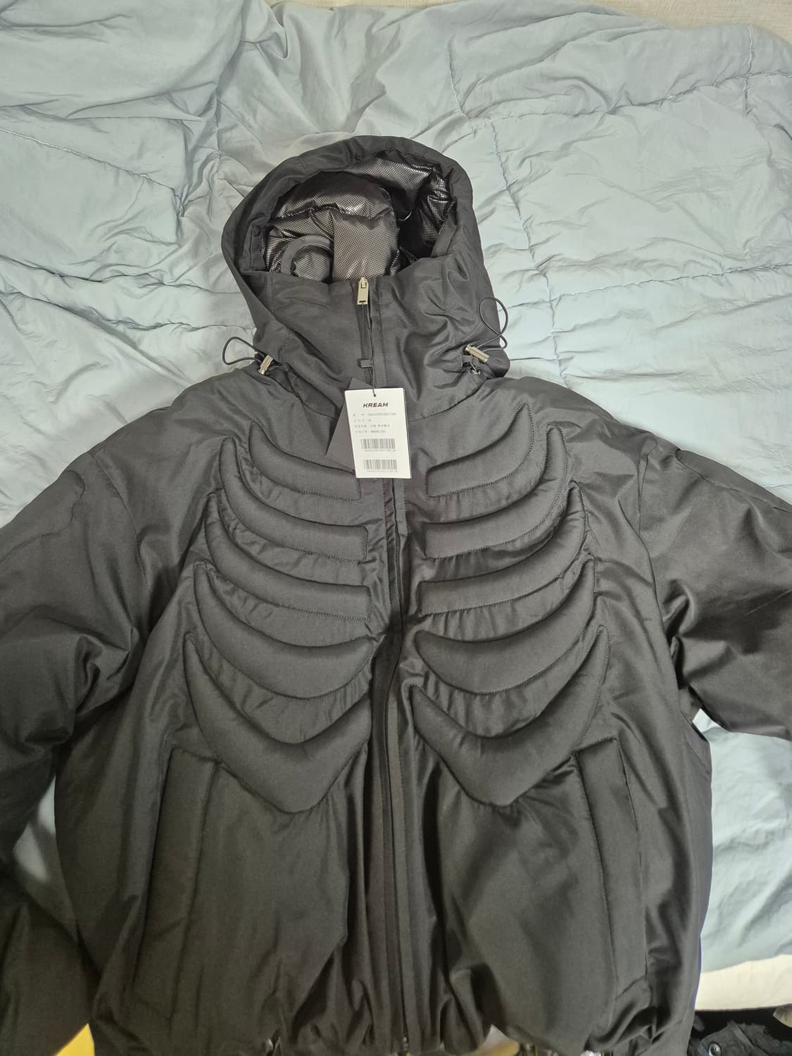 써저리 SURGERY 본 엠보싱 패딩 M사이즈 상품이미지3