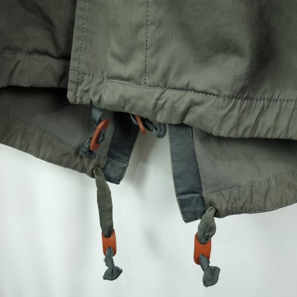 [네멘] 후드 퍼 벨티드 피쉐티일 파카 야상 카키 P01562 상품이미지5