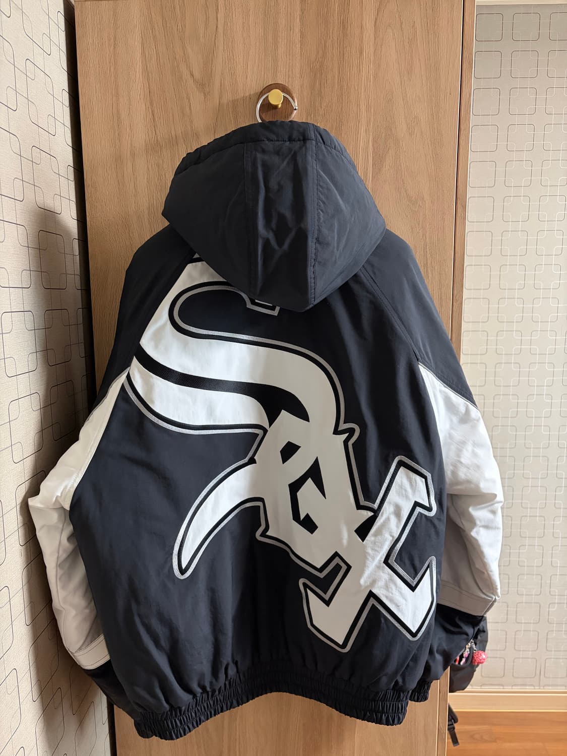 슈프림 25fw 시카고 화이트 삭스 스타디움 자켓 상품이미지3