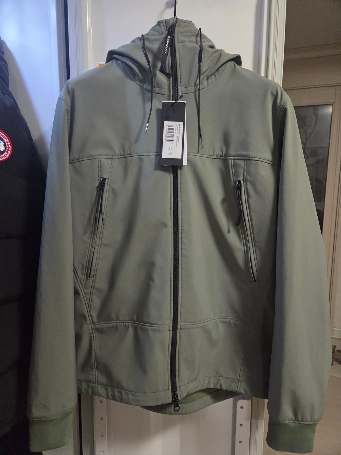 C.P컴퍼니 고글 후드 소프트쉘 바람막이 (50) 상품이미지1