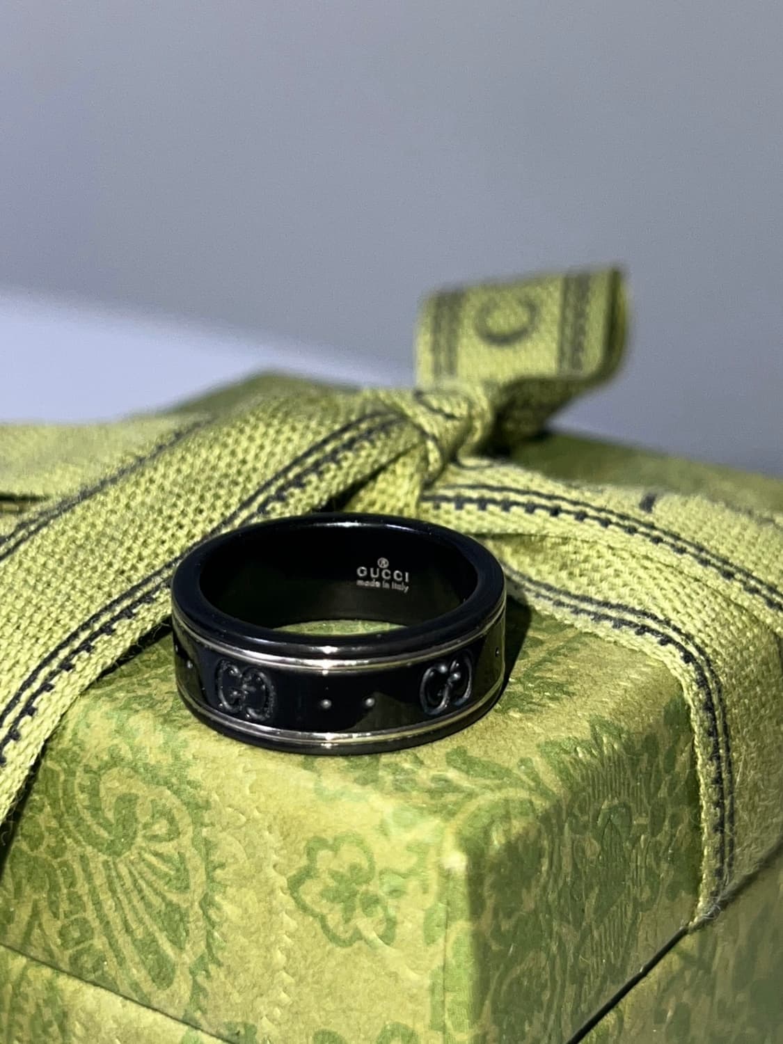 구찌 아이코닉 반지 블랙 아이콘 상품이미지1