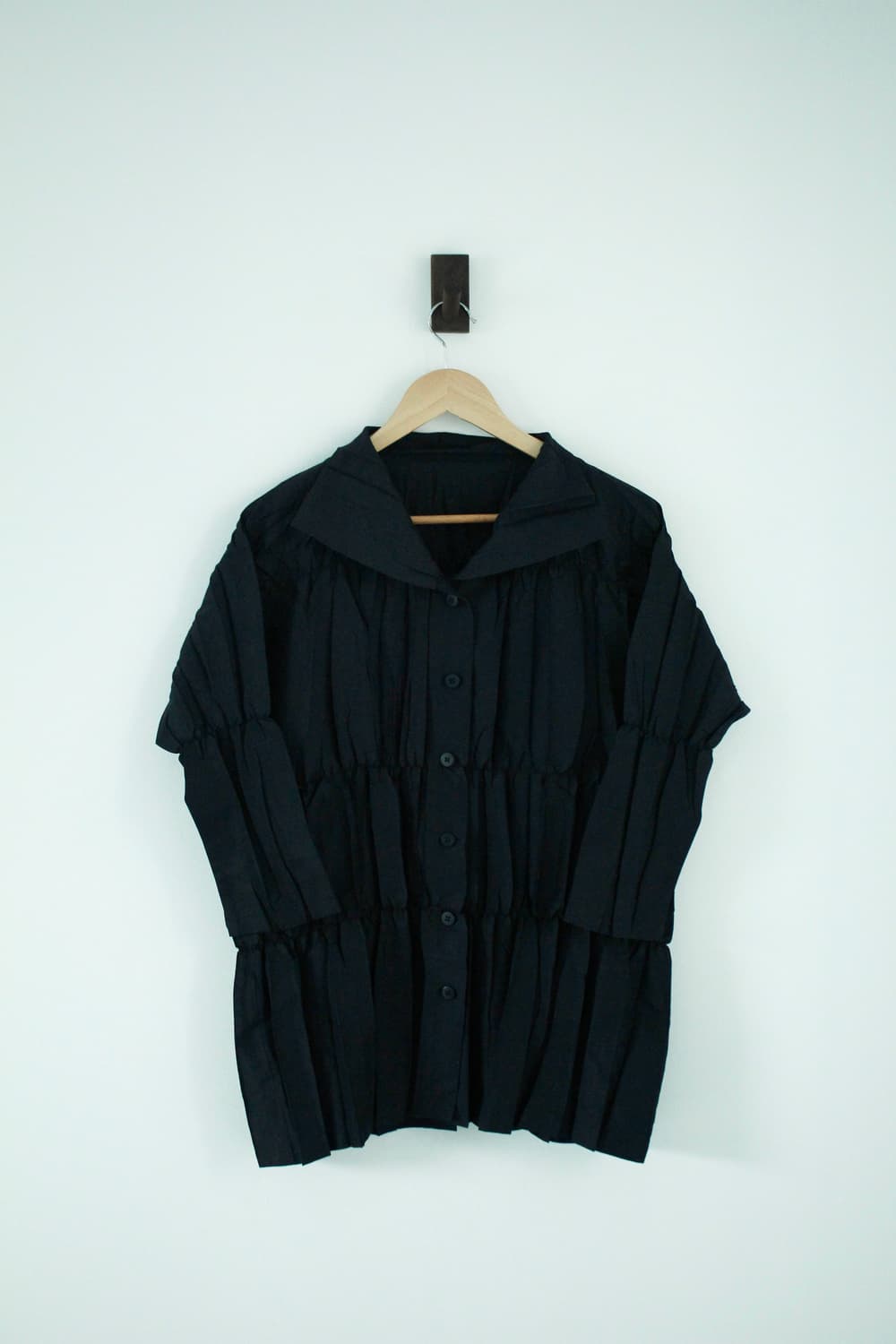  ISSEY MIYAKE Flower Neck Shirt 상품이미지2