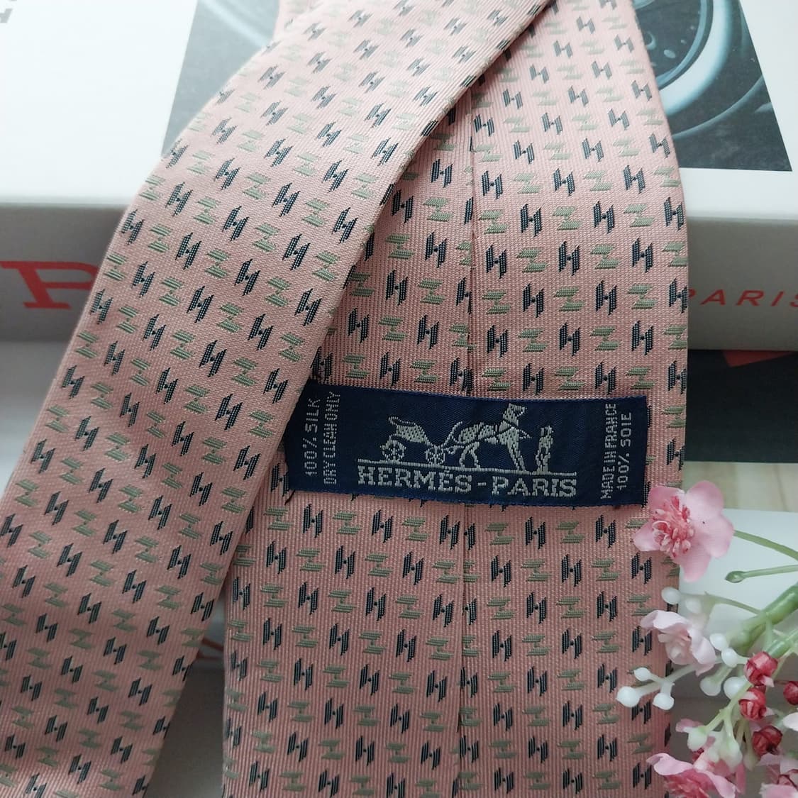 에르메스 실크 핑크 H 자카드 넥타이 9.7cm A등급 K1477
 상품이미지7