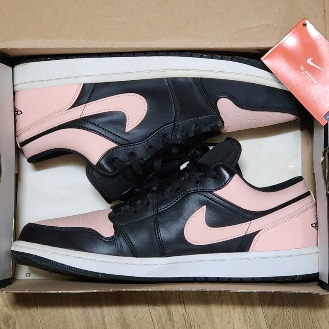 나이키 285 조던1 로우 크림슨틴트 상품이미지1