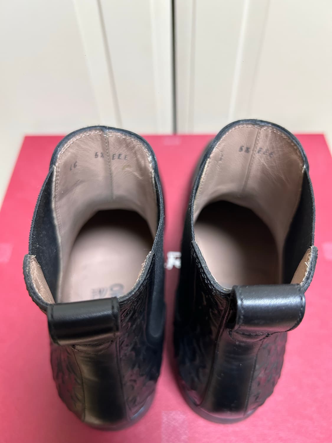 페라가모 첼시부츠 (남성5 1/2E / 245사이즈) 상품이미지5