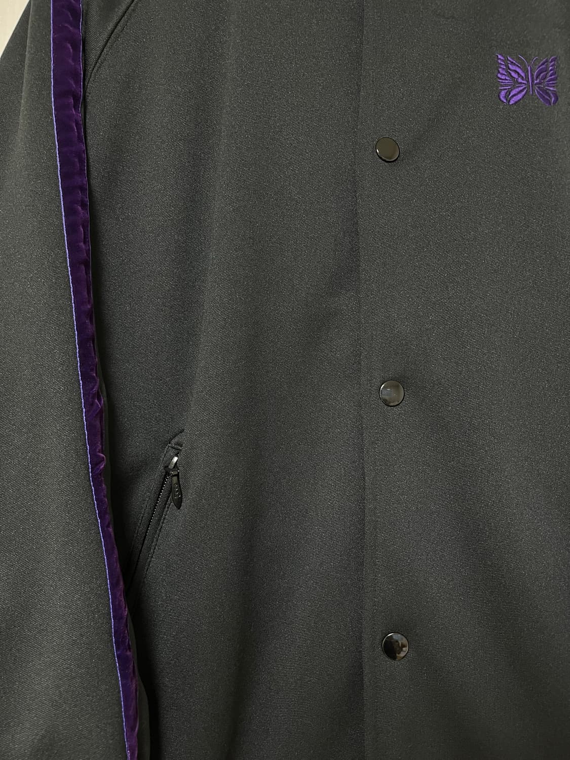 니들스 사이드 벨벳 코치자켓 / 블랙 & 퍼플 / S (95–100) 상품이미지2