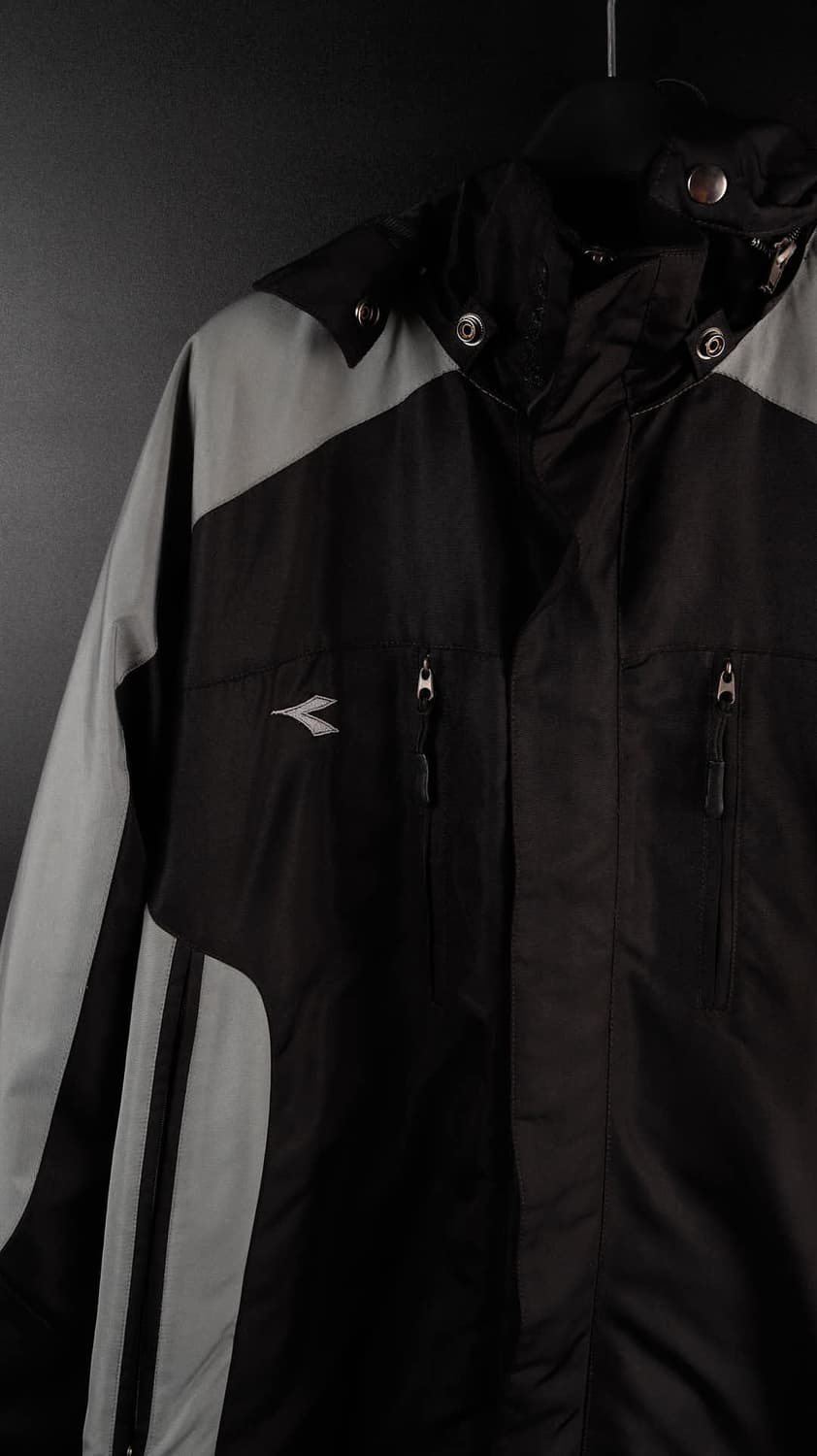 디아도라 블랙 바람막이 상품이미지5