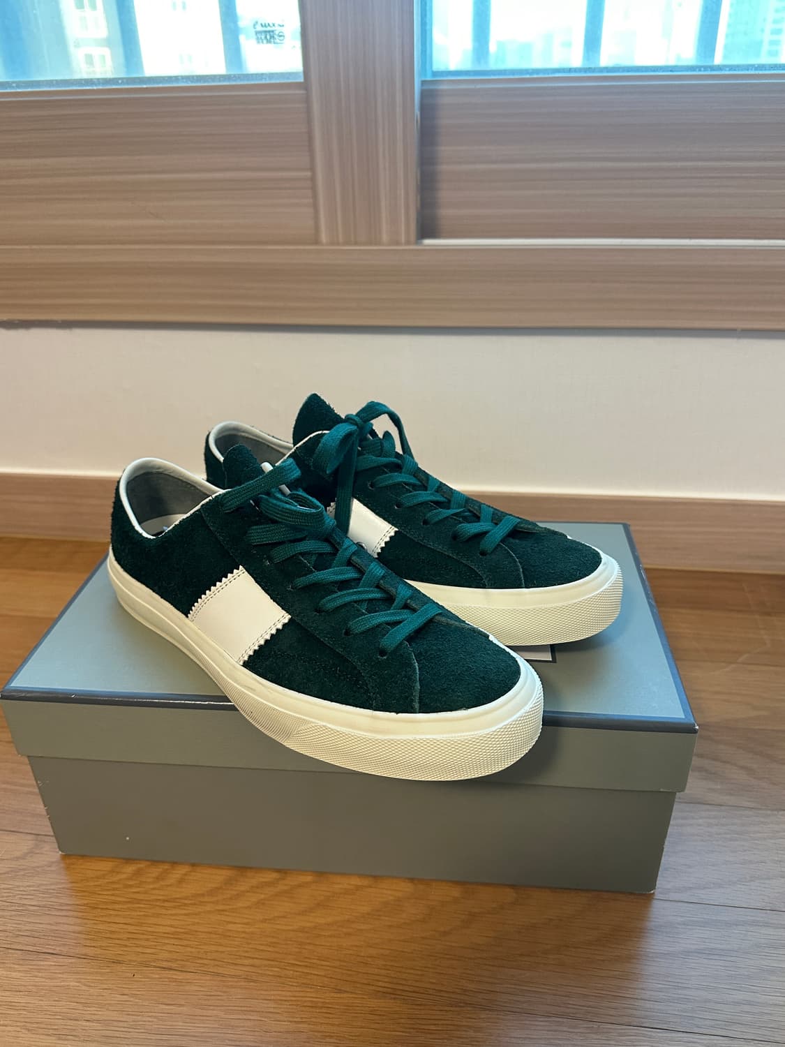 레어컬러 톰포드 캠브리지 그린 9 상품이미지1