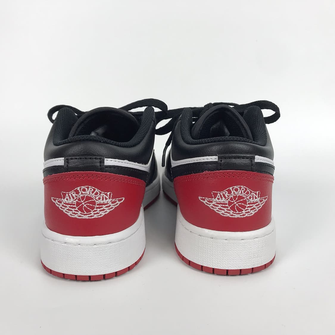 나이키 에어조던 1 로우 GS 바시티 레드 신발 키즈245 (240) 상품이미지5