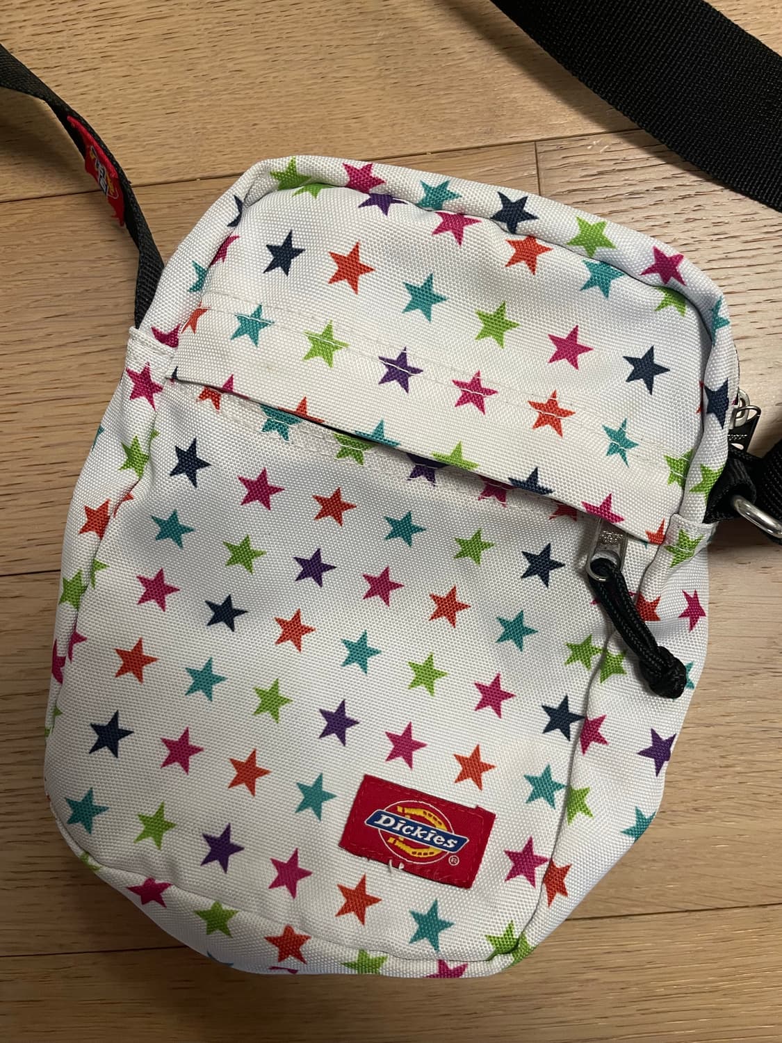 디키즈 별 패턴 크로스백 상품이미지1