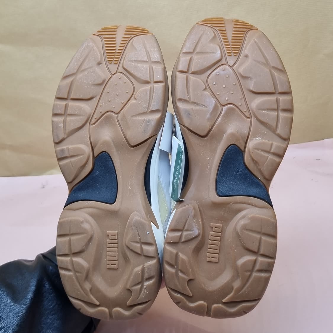 새상품 푸마 썬더 여성운동화230 상품이미지3