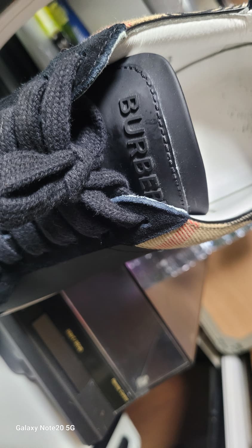 버버리 스니커즈 상품이미지5