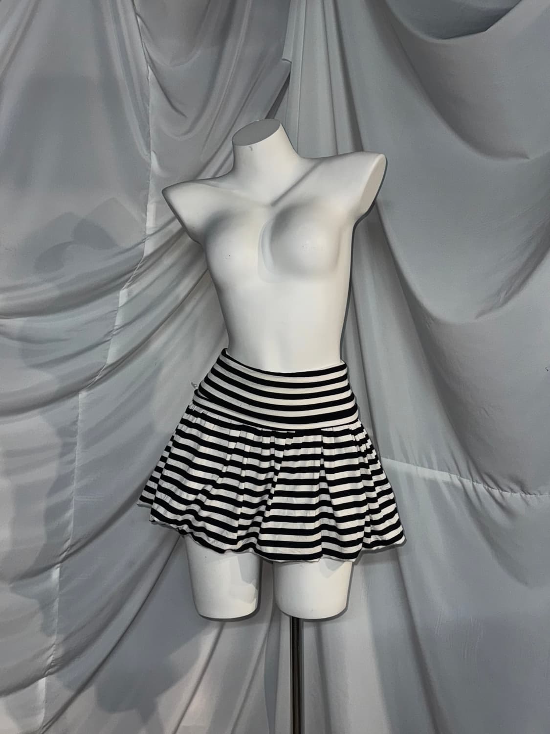 세실맥비 롤링스톤즈 데일리 나나펑크 아무깔 코디세트 상품이미지2