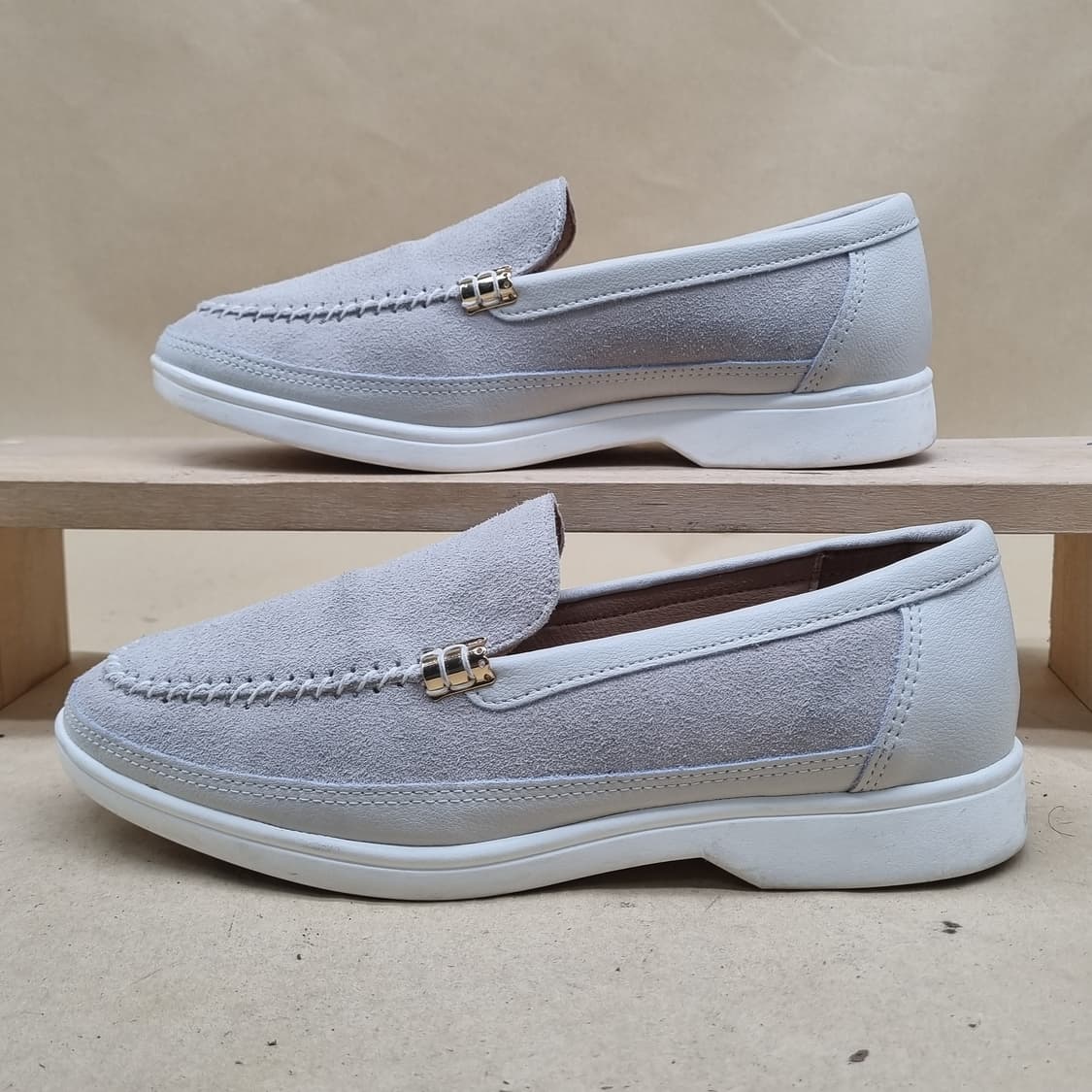 브루마스 스웨이드 여성로퍼 240 상품이미지1