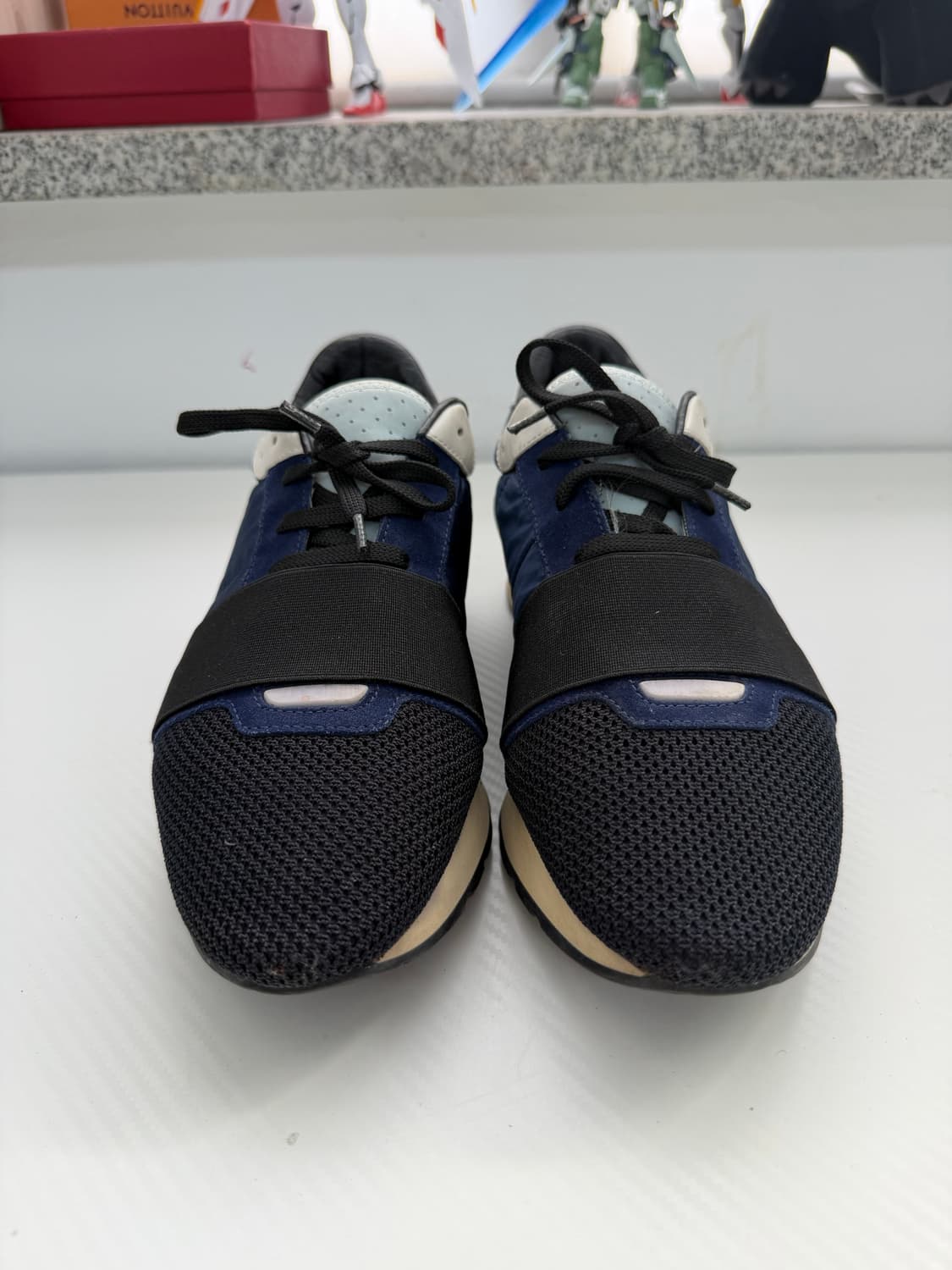 정품) 발렌시아가 레이스러너 스니커즈 39 상품이미지1