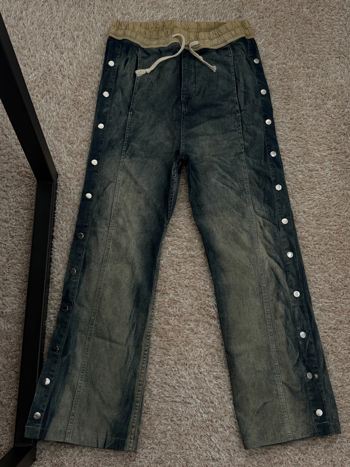 슬릿 버튼 데님 팬츠 상품이미지1