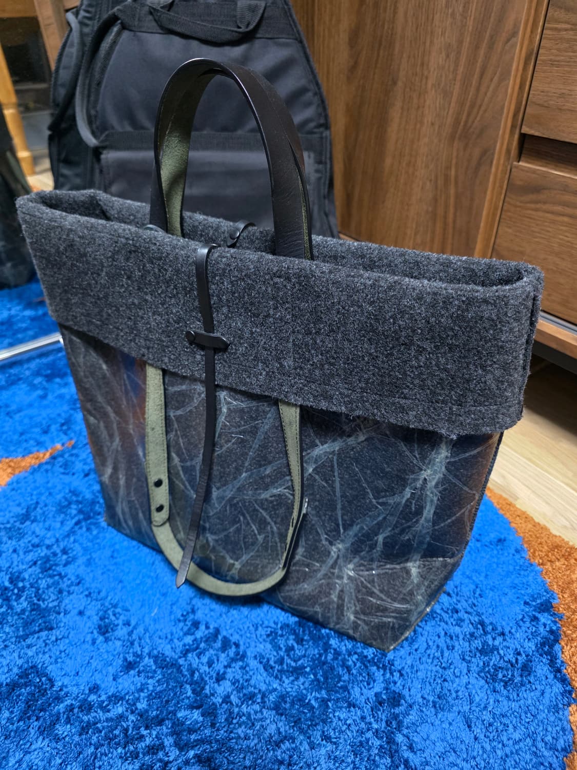 마르지엘라 펠트 웨트 토트백 상품이미지3