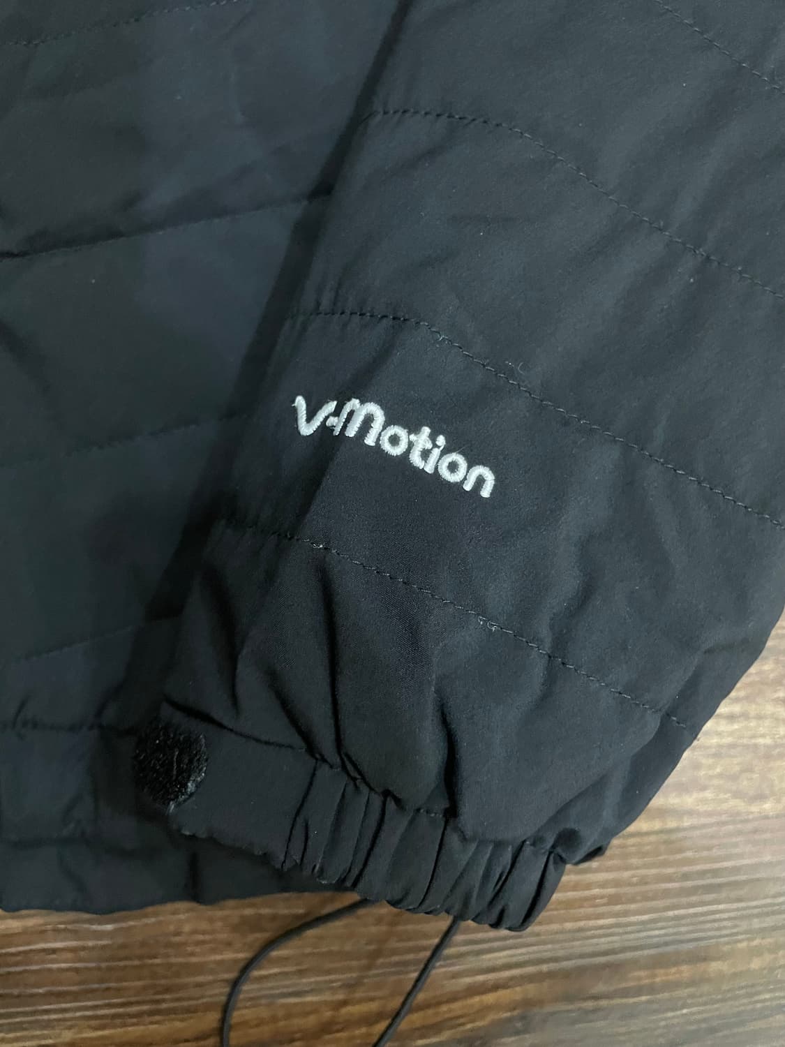 노스페이스 블랙 경량 패딩 푸퍼 자켓 상품이미지4