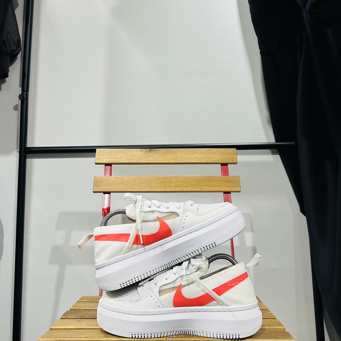 240) 나이키 운동화 여성 여자 신발 코트 비전 알타 화이트 상품이미지7