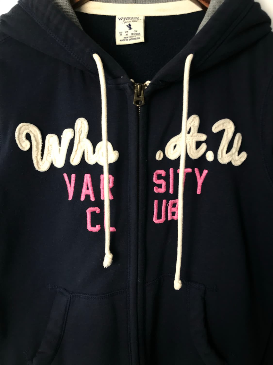 후아유 y2k 와투케 네이비 후드집업 상품이미지4