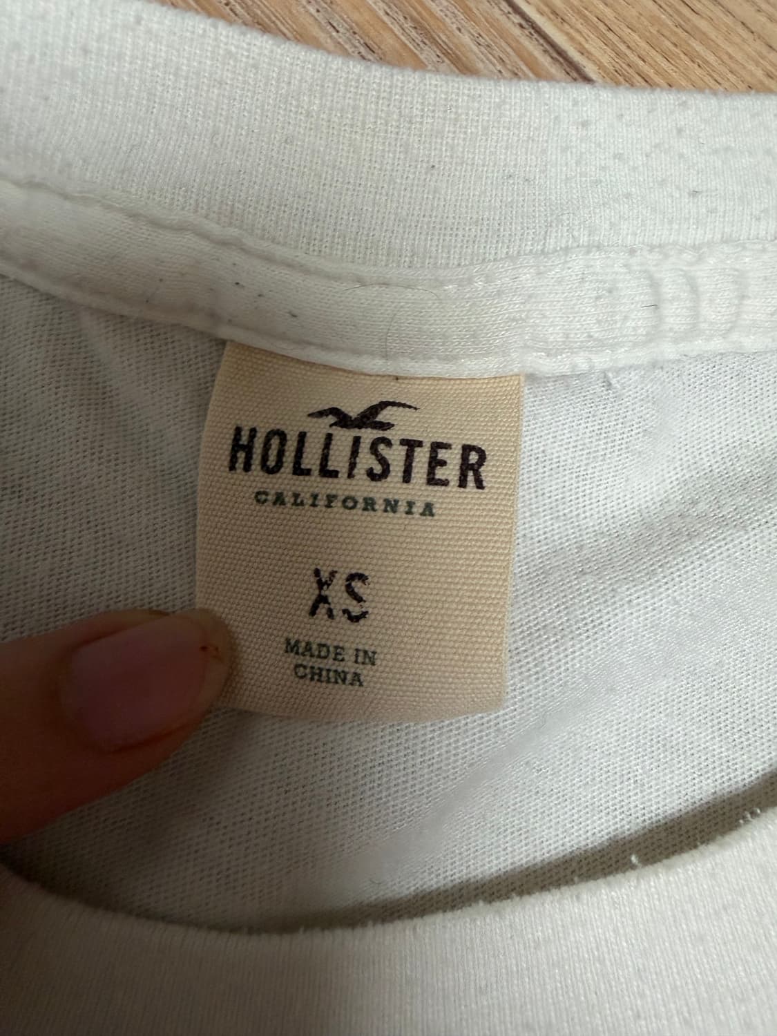 홀리스터 슬림핏 반팔티 xs 상품이미지3