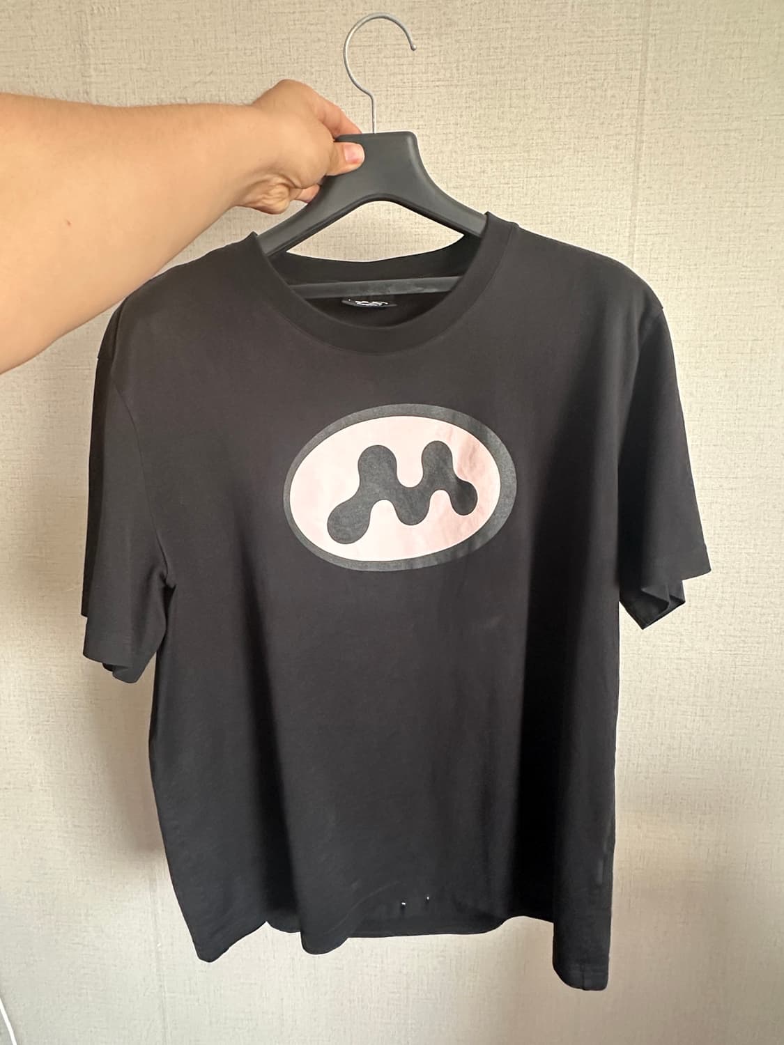 (XL) mowalola 블랙 로고 반팔 상품이미지1