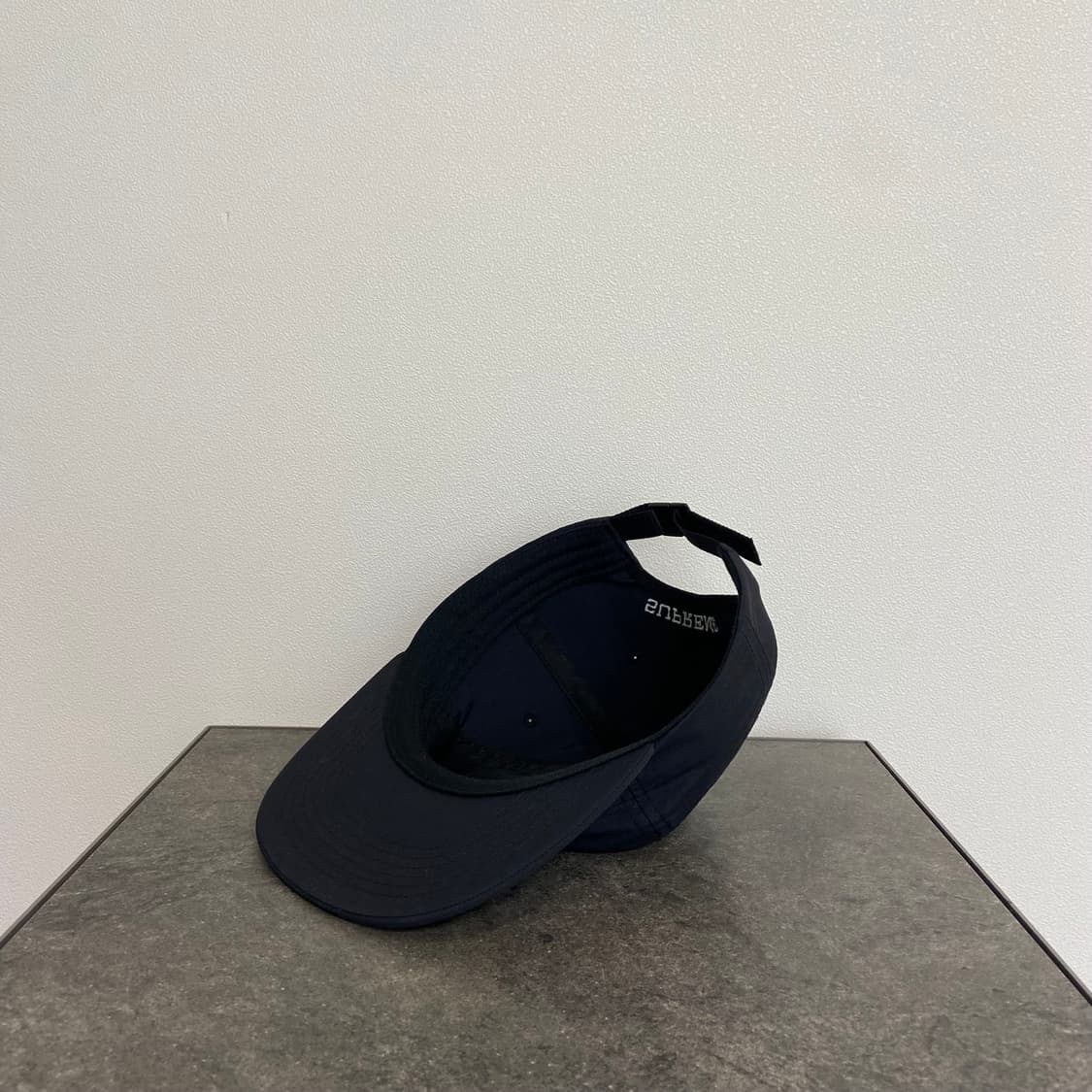 슈프림 레지스턴트 블랙 볼캡 모자 6패널 캡 23FW 상품이미지6