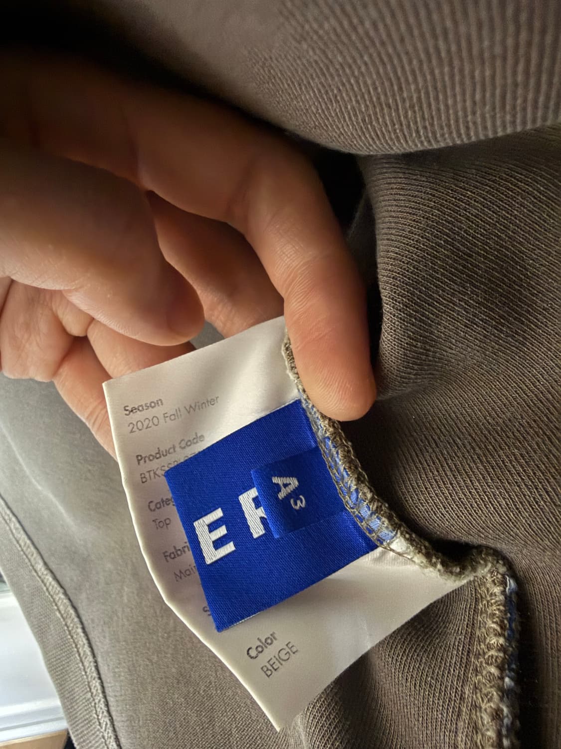 아더에러 x 메종키츠네 카라티 베이지 트리플 폭스 헤드 A3 상품이미지5