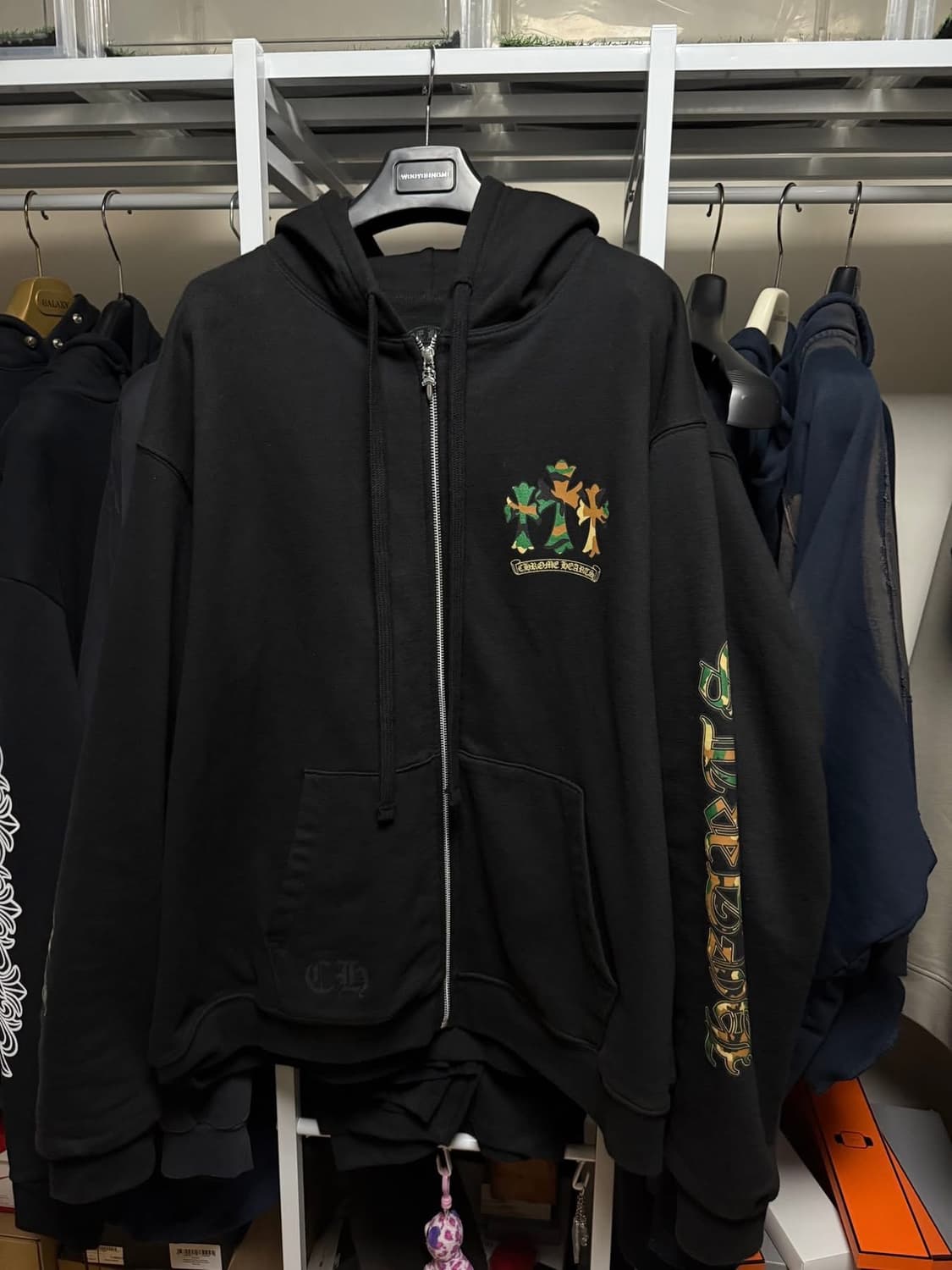 크롬하츠 새상품급 정품 헤비웨이트 홀스슈 카모 집업 급처분 상품이미지1