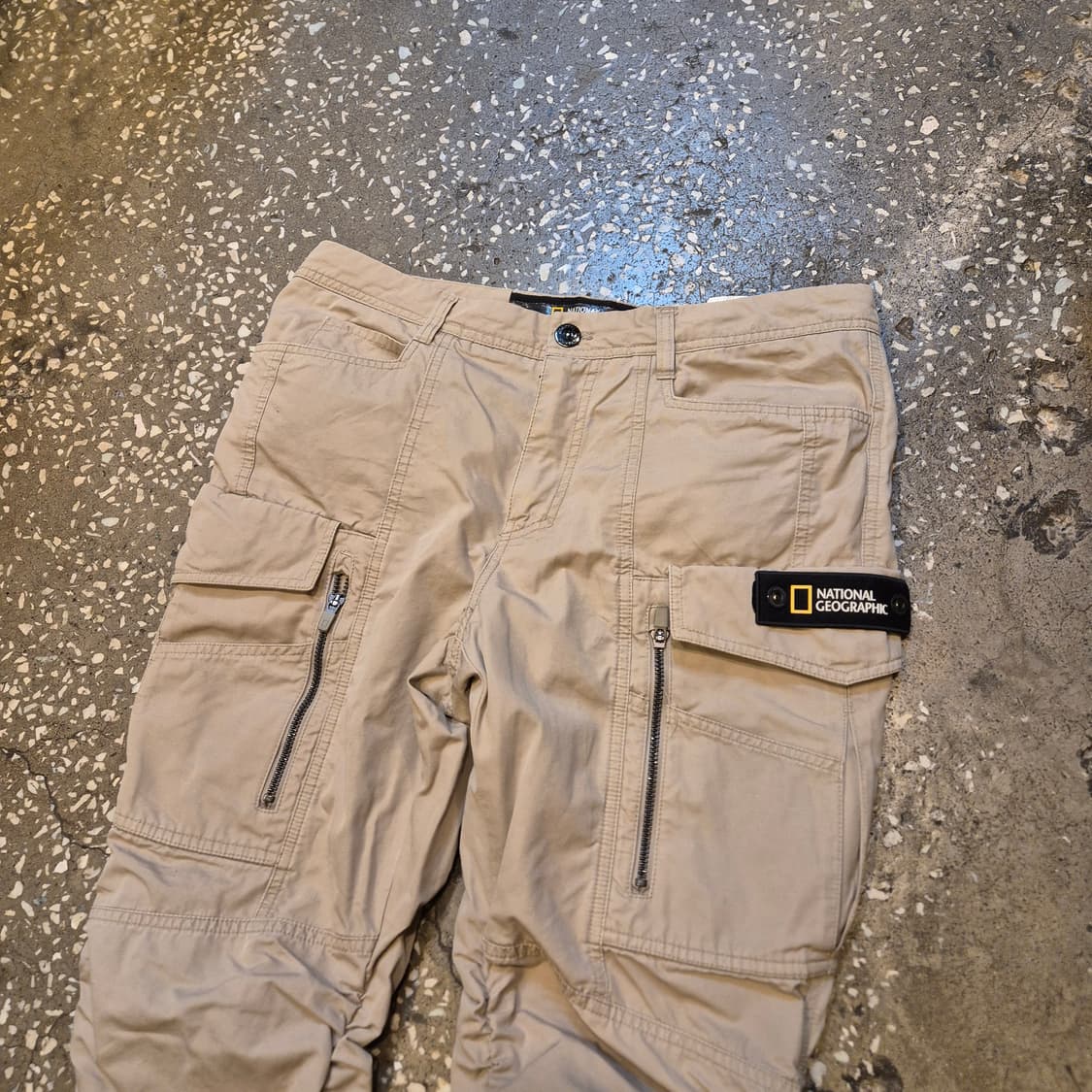 34인치 내셔널지오그래픽 베이지 셔링 카고팬츠  상품이미지6