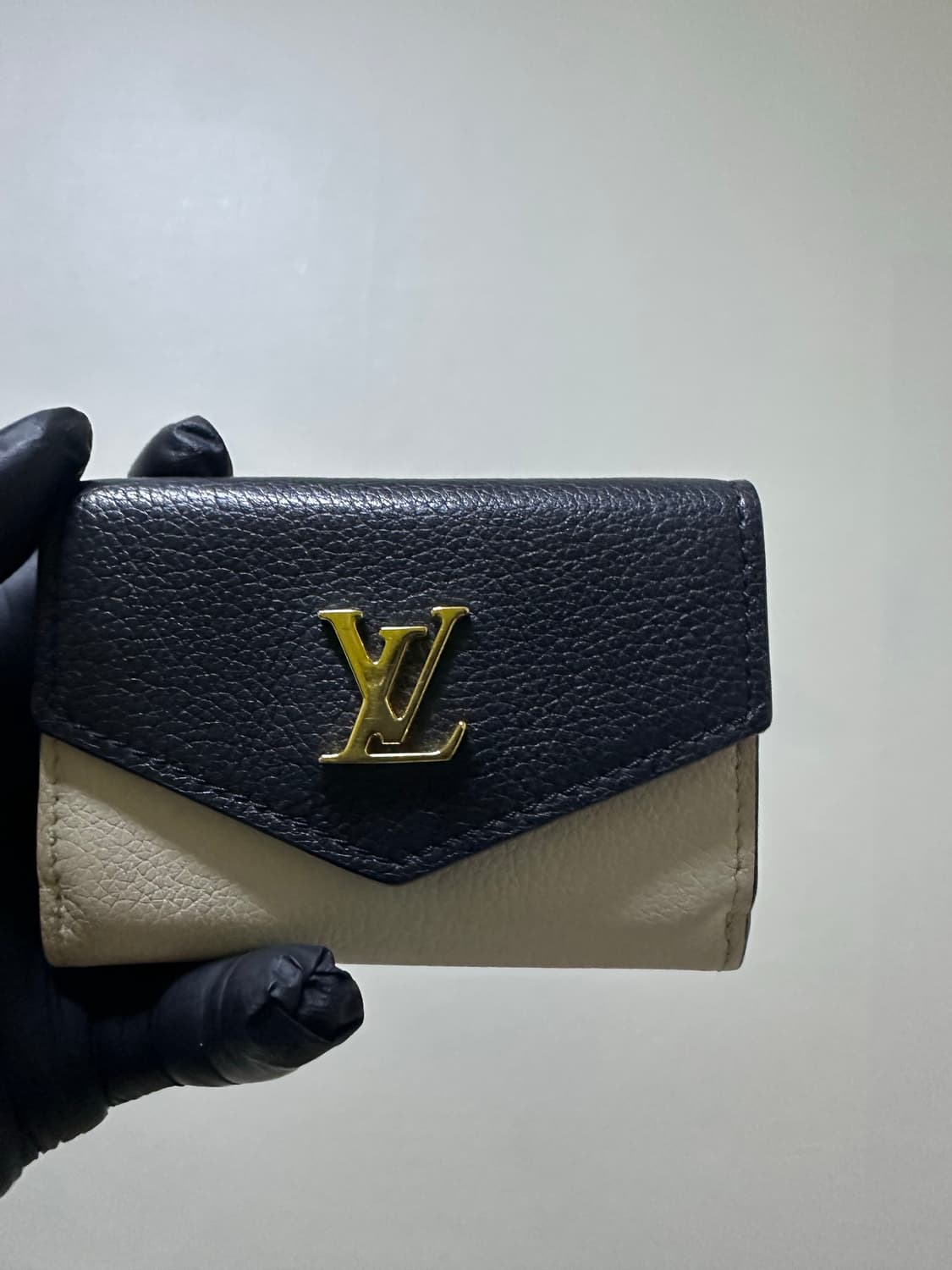 루이비통 락미니 크렘 로즈 반지갑 상품이미지1