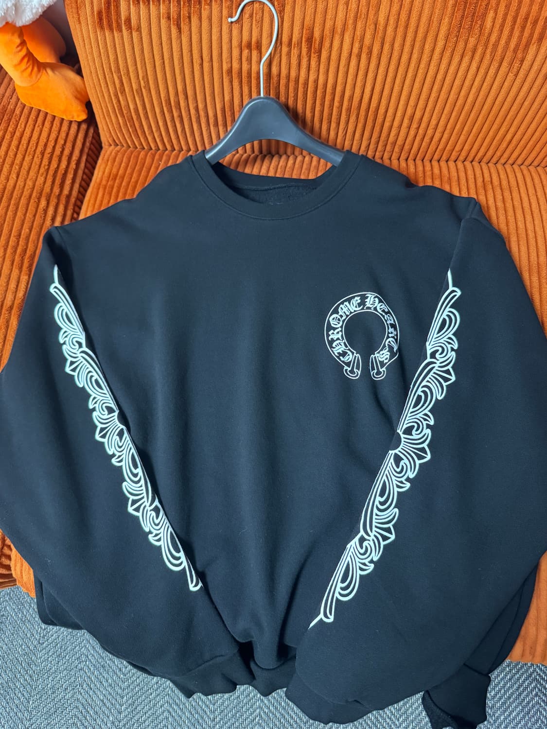 [L 크롬하츠 홀스슈 스웻셔츠  상품이미지1