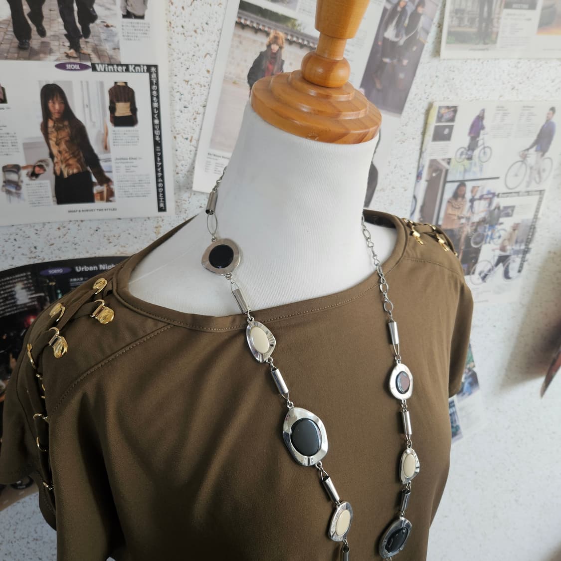 마이클코어스 카키 골든 숄더 포인트 레이온 점프수트 Free 상품이미지5