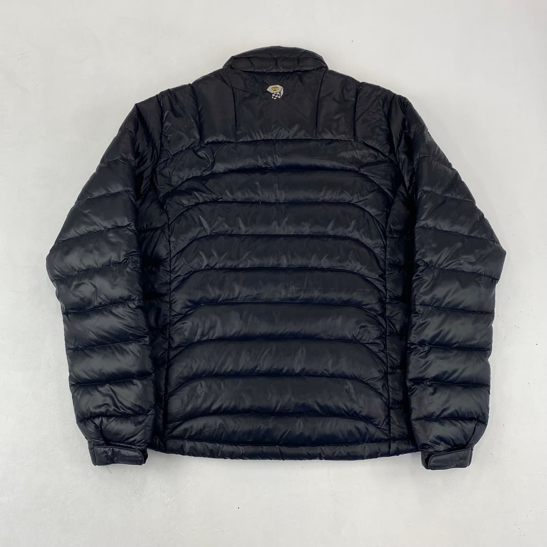 마운틴하드웨어 구스 다운 블랙 경량 패딩 (95) 상품이미지2