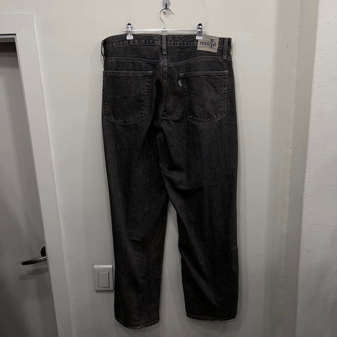 리바이스 실버탭 배기 와이드핏 흑청 데님팬츠 상품이미지5