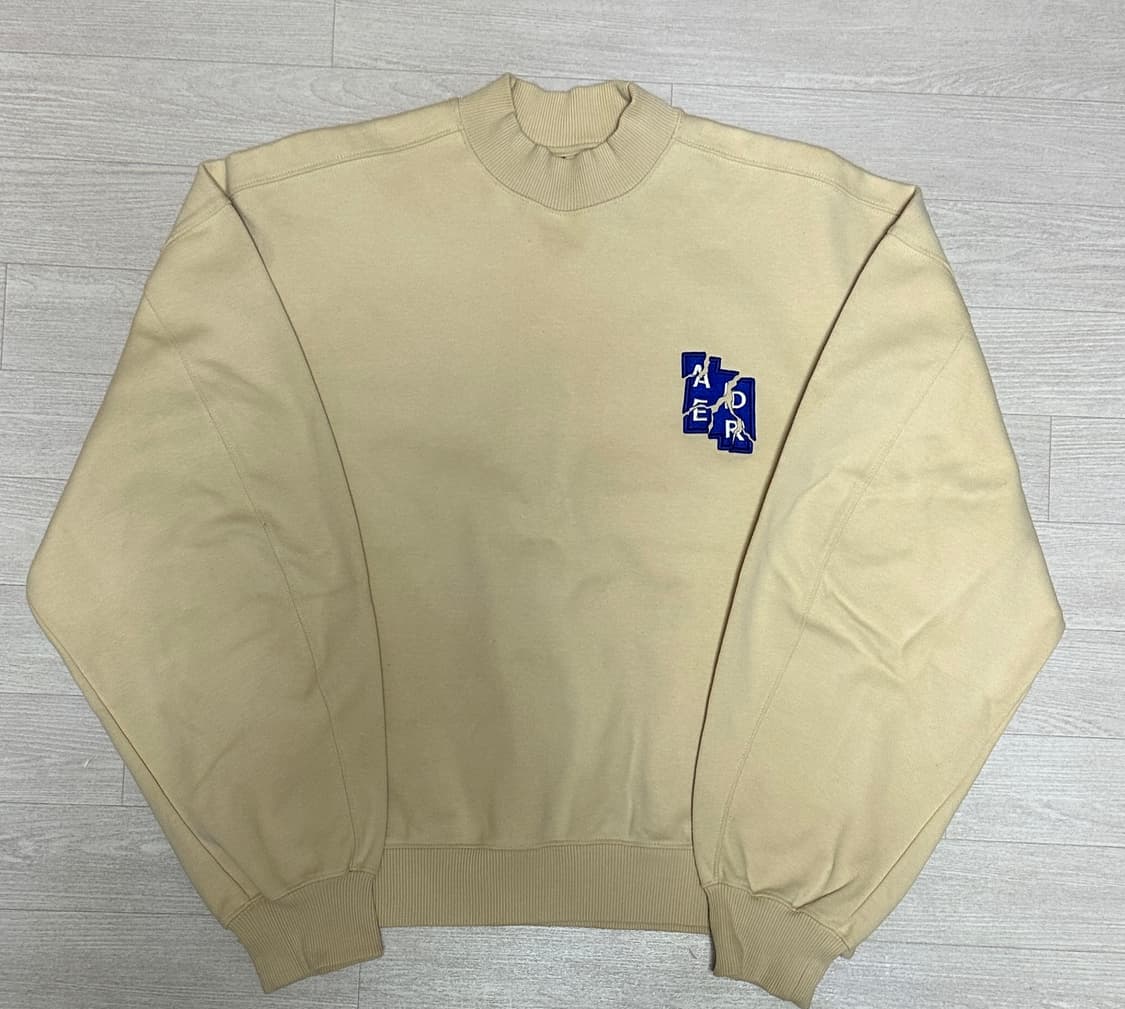 아더에러 6주년 모크넥 맨투맨 상품이미지4