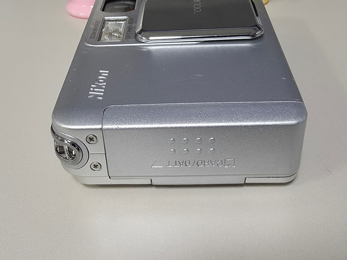 니콘 쿨픽스 S2 빈티지 디지털카메라 상품이미지3