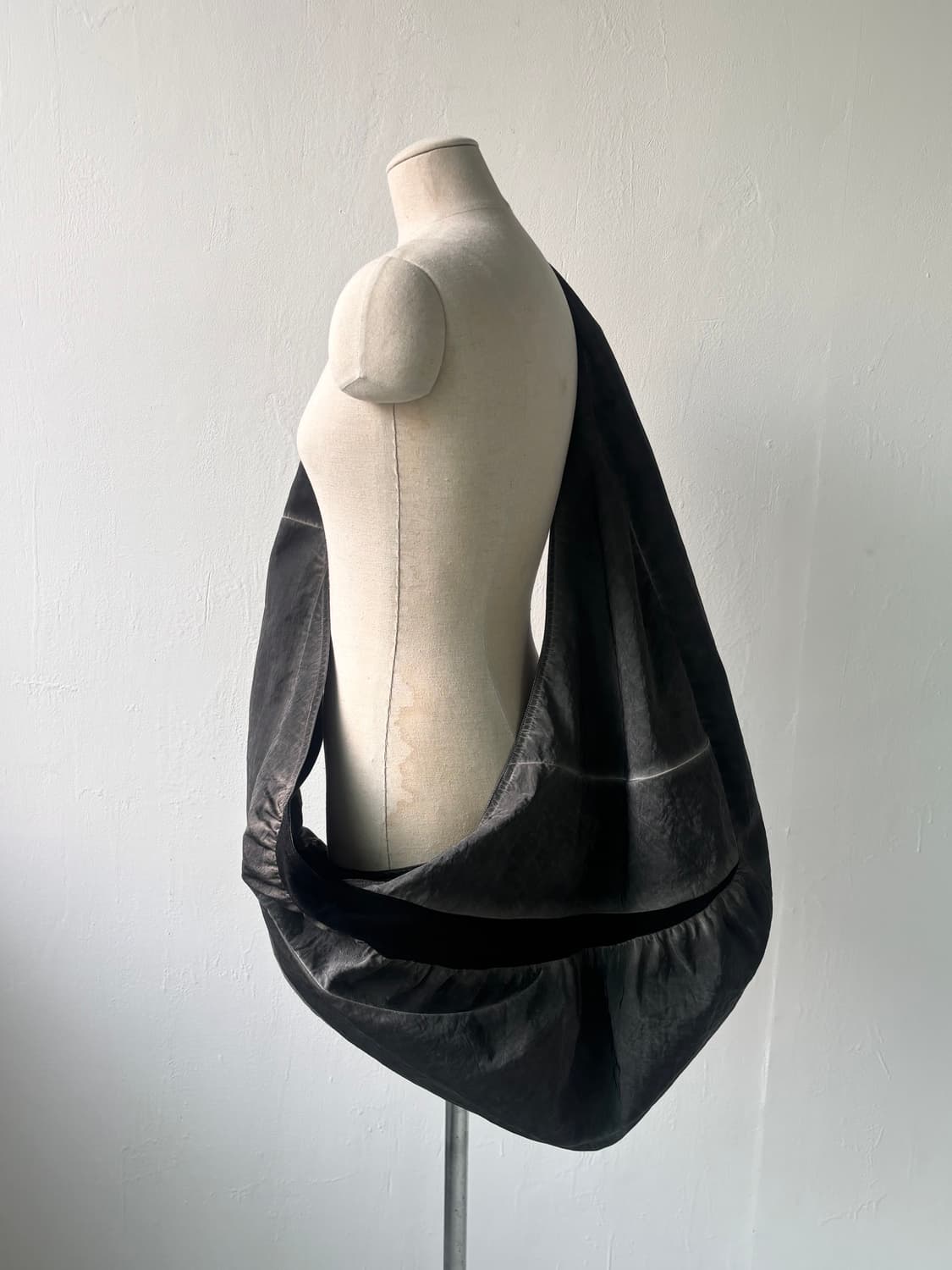 커마웨어 가먼트 다잉 나일론 호보백 상품이미지1