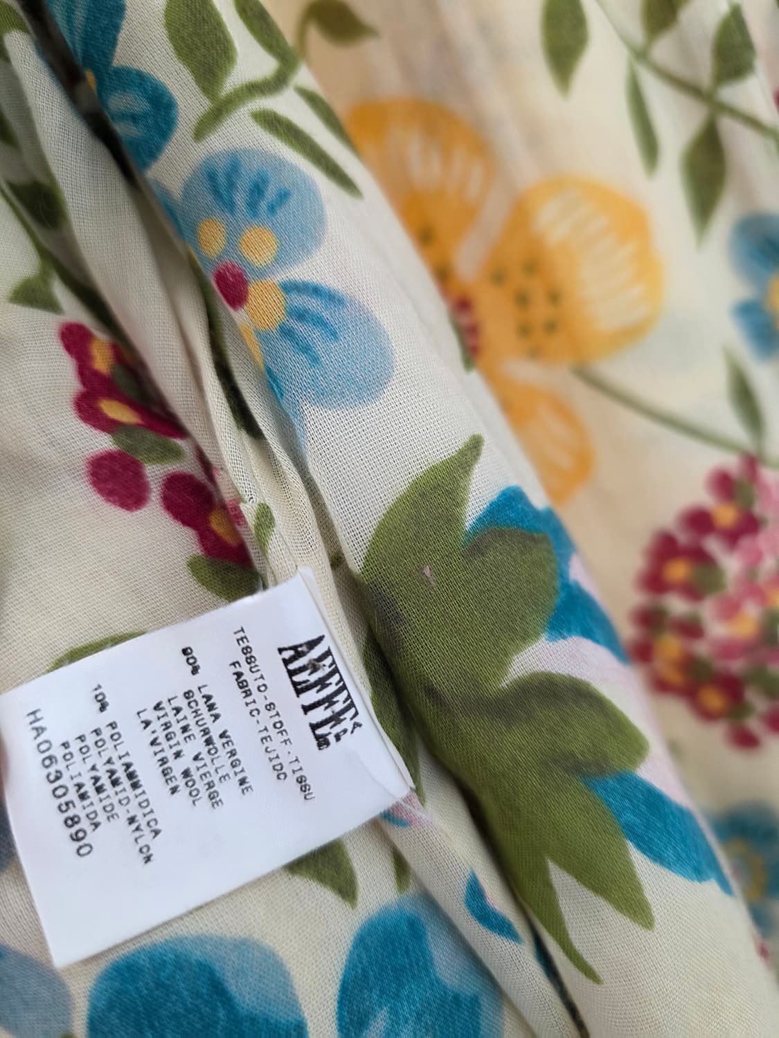 이태리 모스키노칩앤시크 플로럴코트 상품이미지8